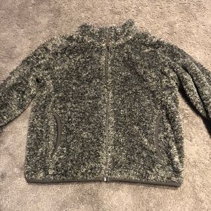 uniqlo sweater fluffy